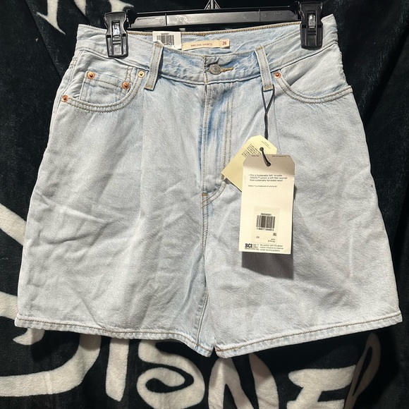 Levi’s Ribcage Shorts 🩳🩳🩳 - Picture 1 of 4